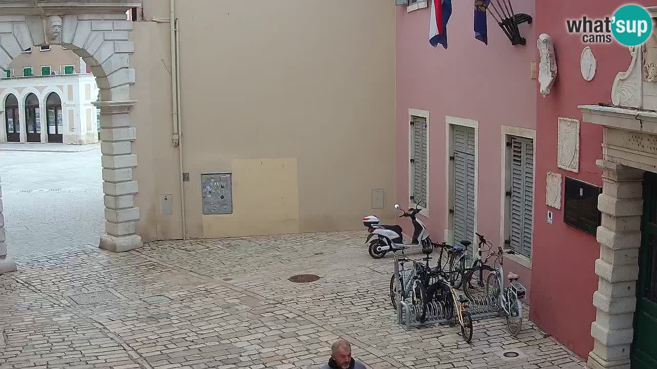 Webcam en direct Rovinj – L’arc de Balbi “Porte de la ville” – Istrie – Croatie