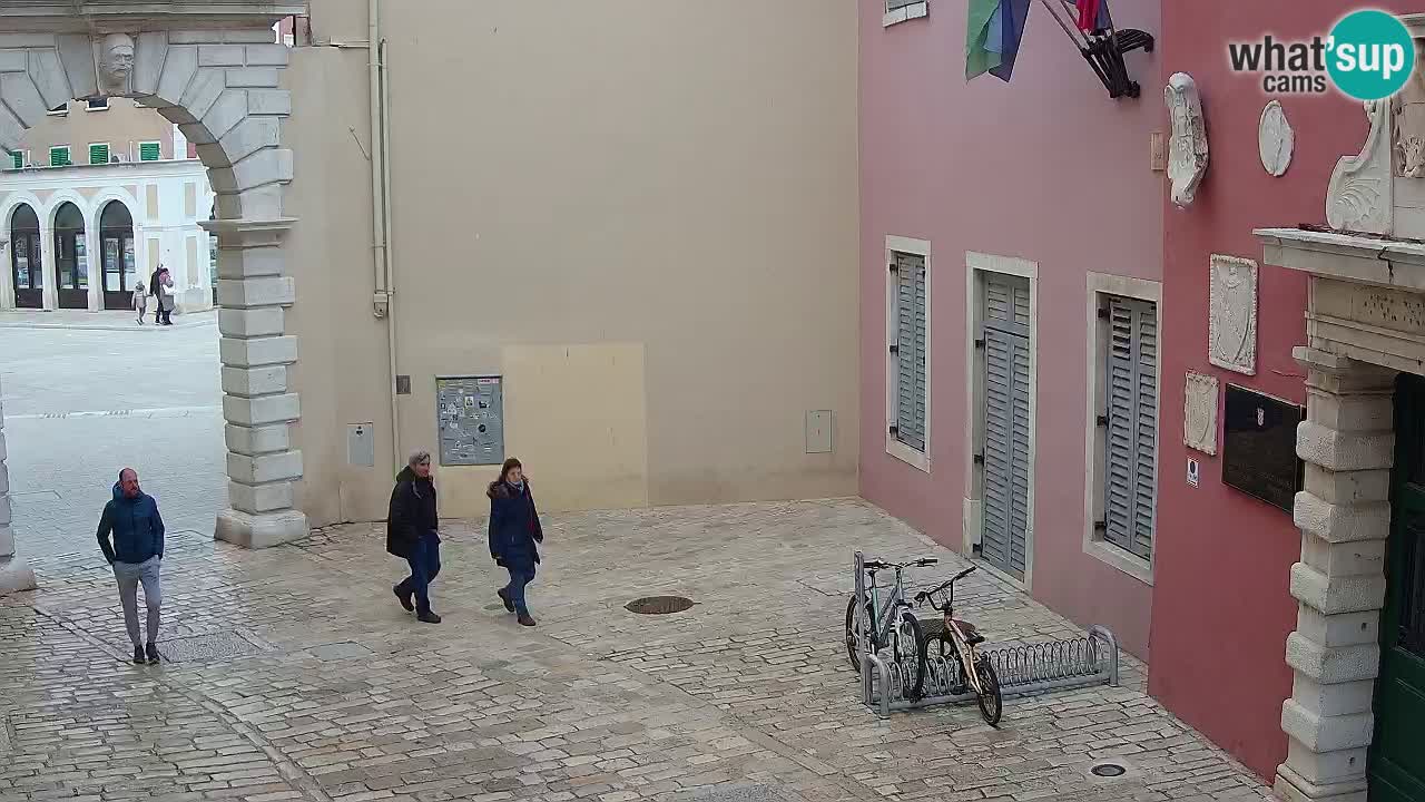 Live Rovigno webcam – Arco di Balbi “Porta della città” – Istria