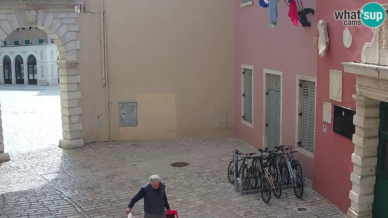 Webcam en direct Rovinj – L’arc de Balbi “Porte de la ville” – Istrie – Croatie