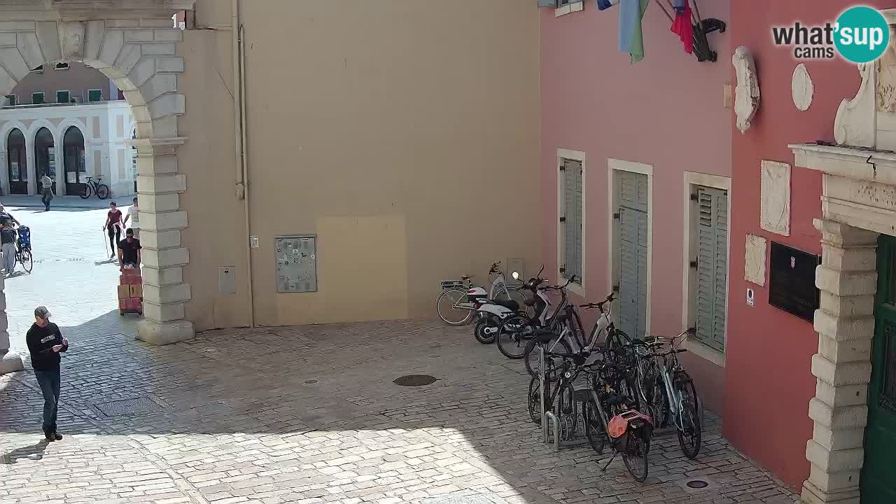 Spletna kamera Rovinj Mestna vrata – Balbijev lok – Istra – Hrvaška