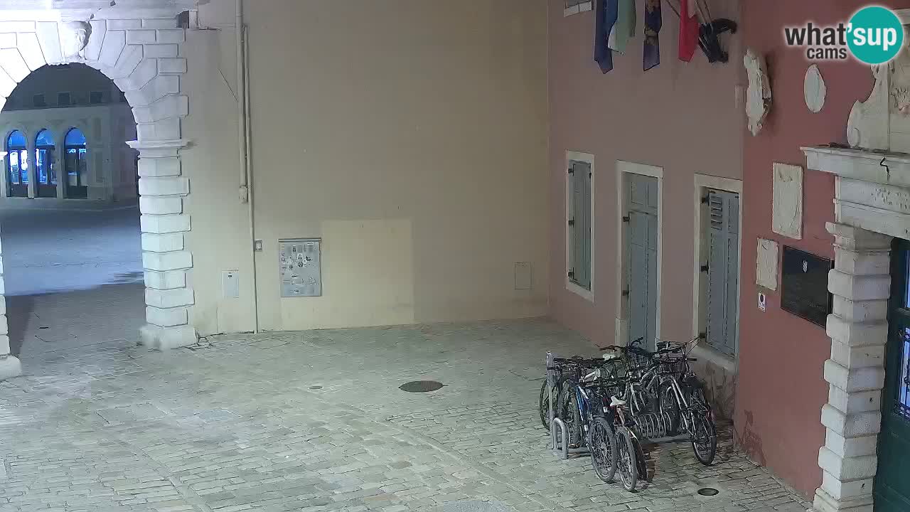 Webcam en direct Rovinj – L’arc de Balbi “Porte de la ville” – Istrie – Croatie