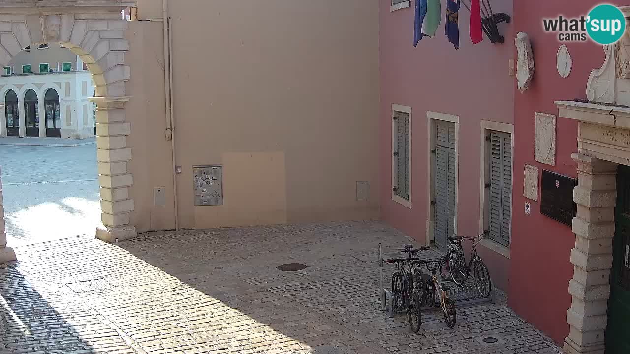 Webcam en direct Rovinj – L’arc de Balbi “Porte de la ville” – Istrie – Croatie