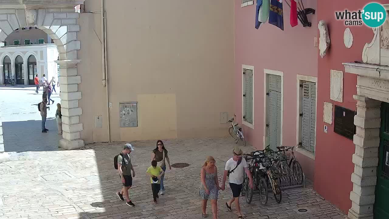 Spletna kamera Rovinj Mestna vrata – Balbijev lok – Istra – Hrvaška