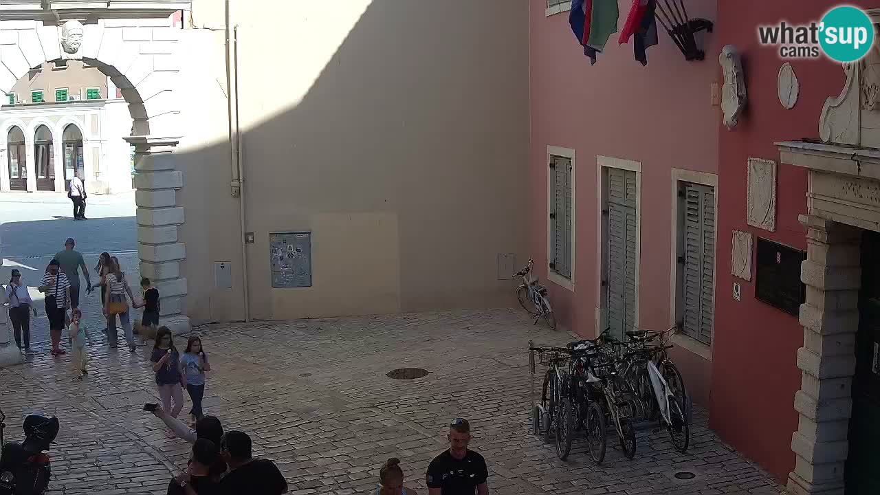 Spletna kamera Rovinj Mestna vrata – Balbijev lok – Istra – Hrvaška