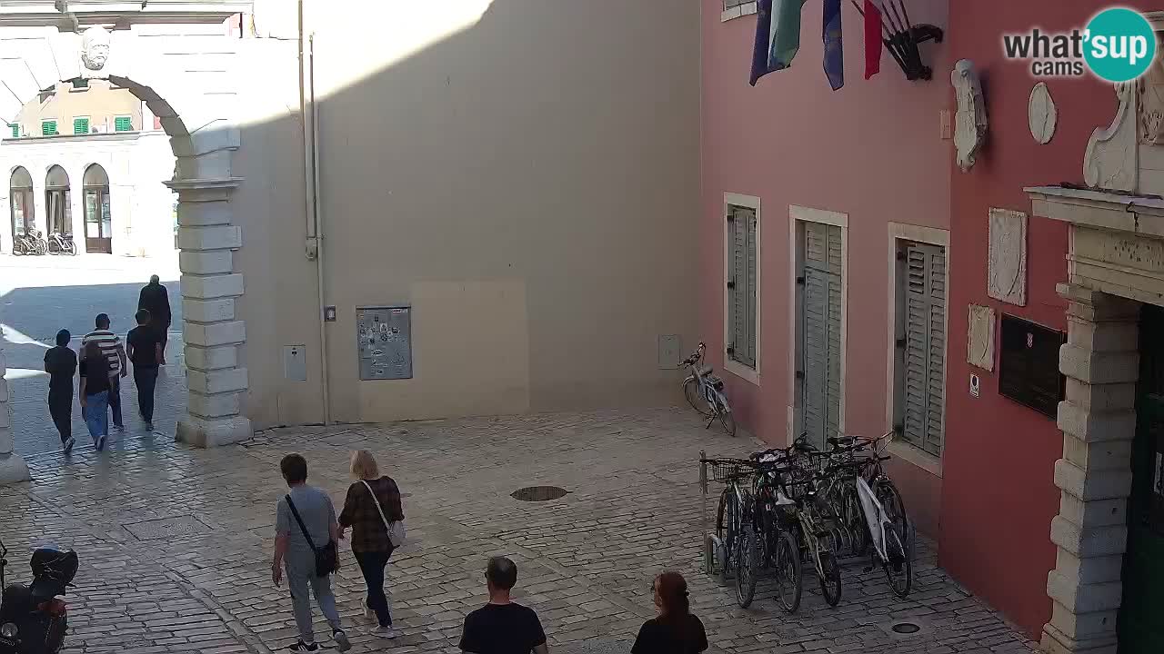 Spletna kamera Rovinj Mestna vrata – Balbijev lok – Istra – Hrvaška