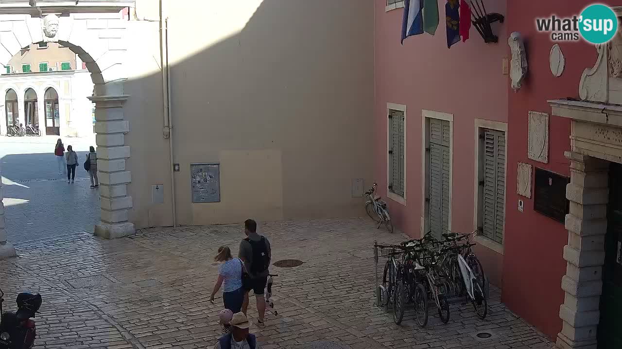 Webcam en vivo Rovinj – “Puerta de la ciudad” Proa de Balbi – Istria – Croacia