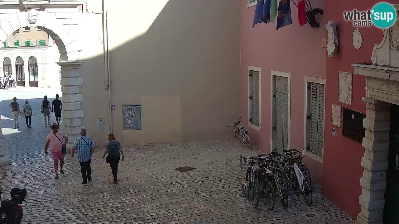 Webcam en vivo Rovinj – “Puerta de la ciudad” Proa de Balbi – Istria – Croacia