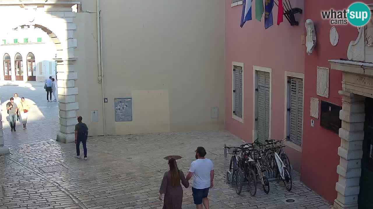 Spletna kamera Rovinj Mestna vrata – Balbijev lok – Istra – Hrvaška