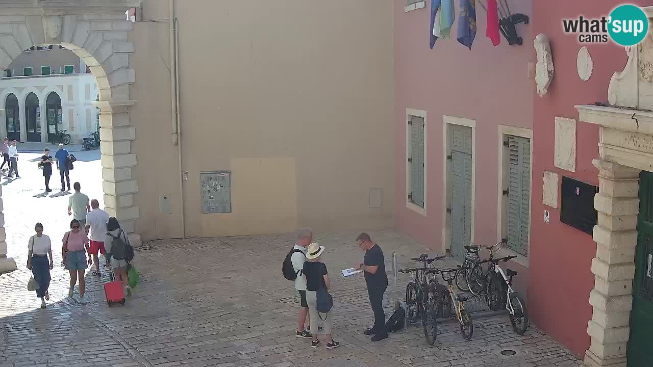 Webcam en vivo Rovinj – “Puerta de la ciudad” Proa de Balbi – Istria – Croacia