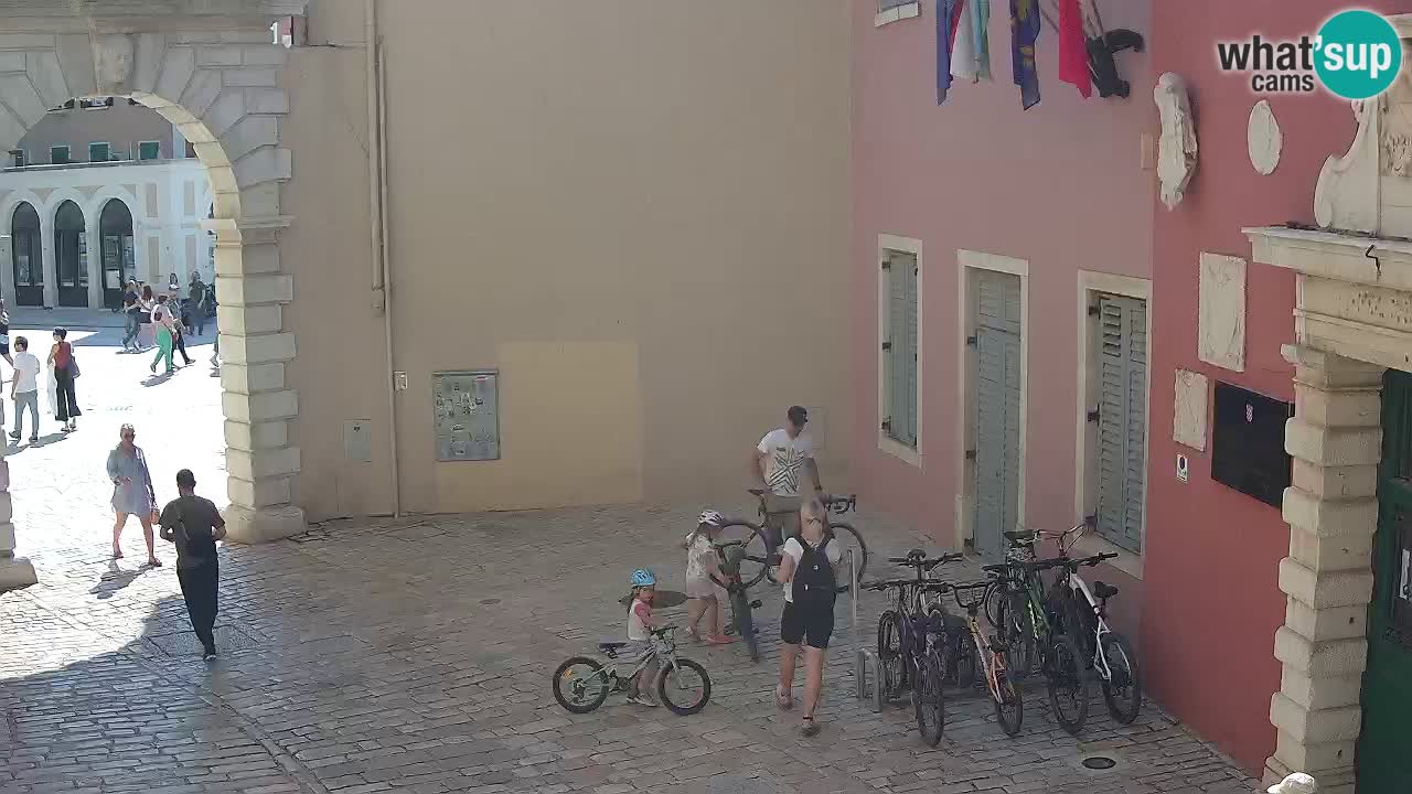 Live Rovigno webcam – Arco di Balbi “Porta della città” – Istria