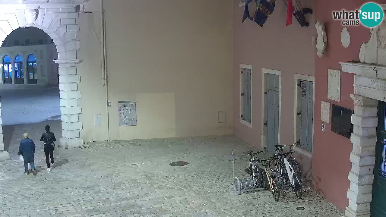 Live Rovigno webcam – Arco di Balbi “Porta della città” – Istria