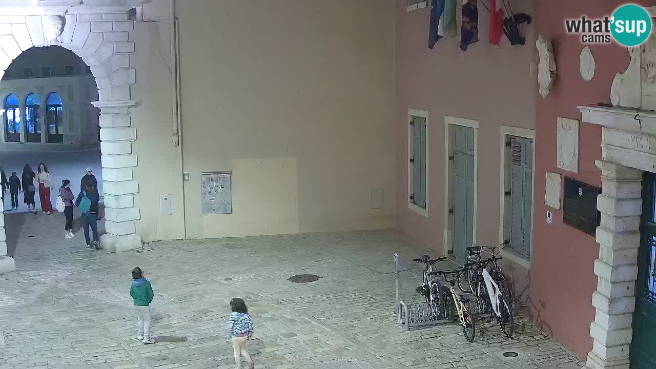Webcam en direct Rovinj – L’arc de Balbi “Porte de la ville” – Istrie – Croatie