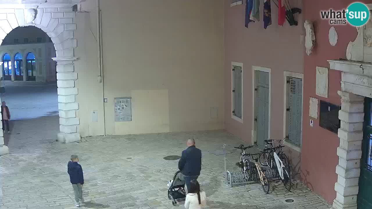 Webcam en vivo Rovinj – “Puerta de la ciudad” Proa de Balbi – Istria – Croacia