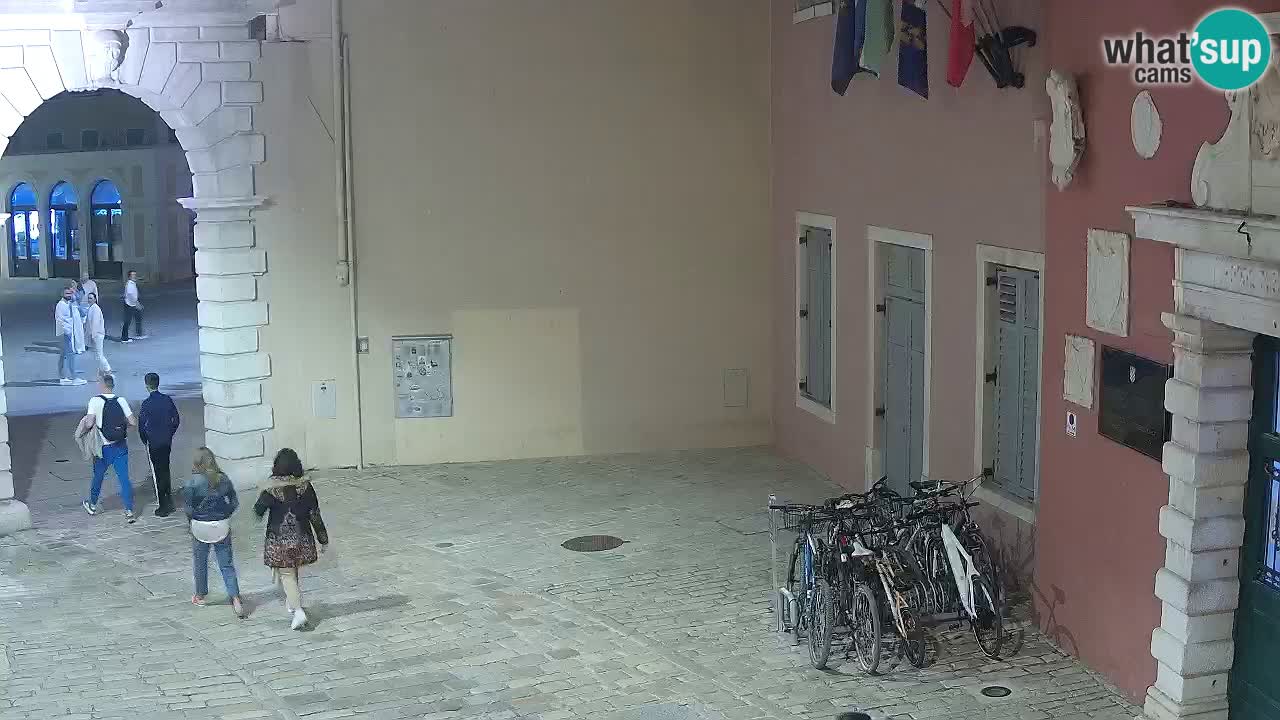 Webcam en vivo Rovinj – “Puerta de la ciudad” Proa de Balbi – Istria – Croacia