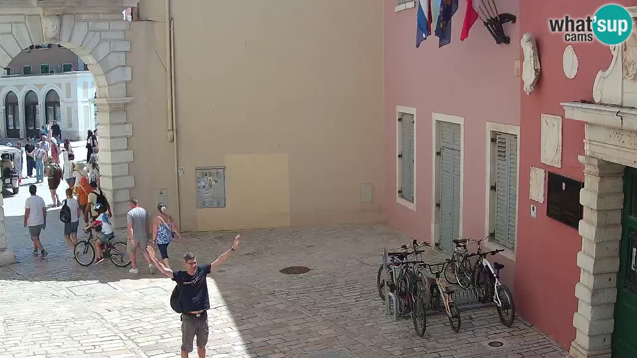 Live Rovigno webcam – Arco di Balbi “Porta della città” – Istria