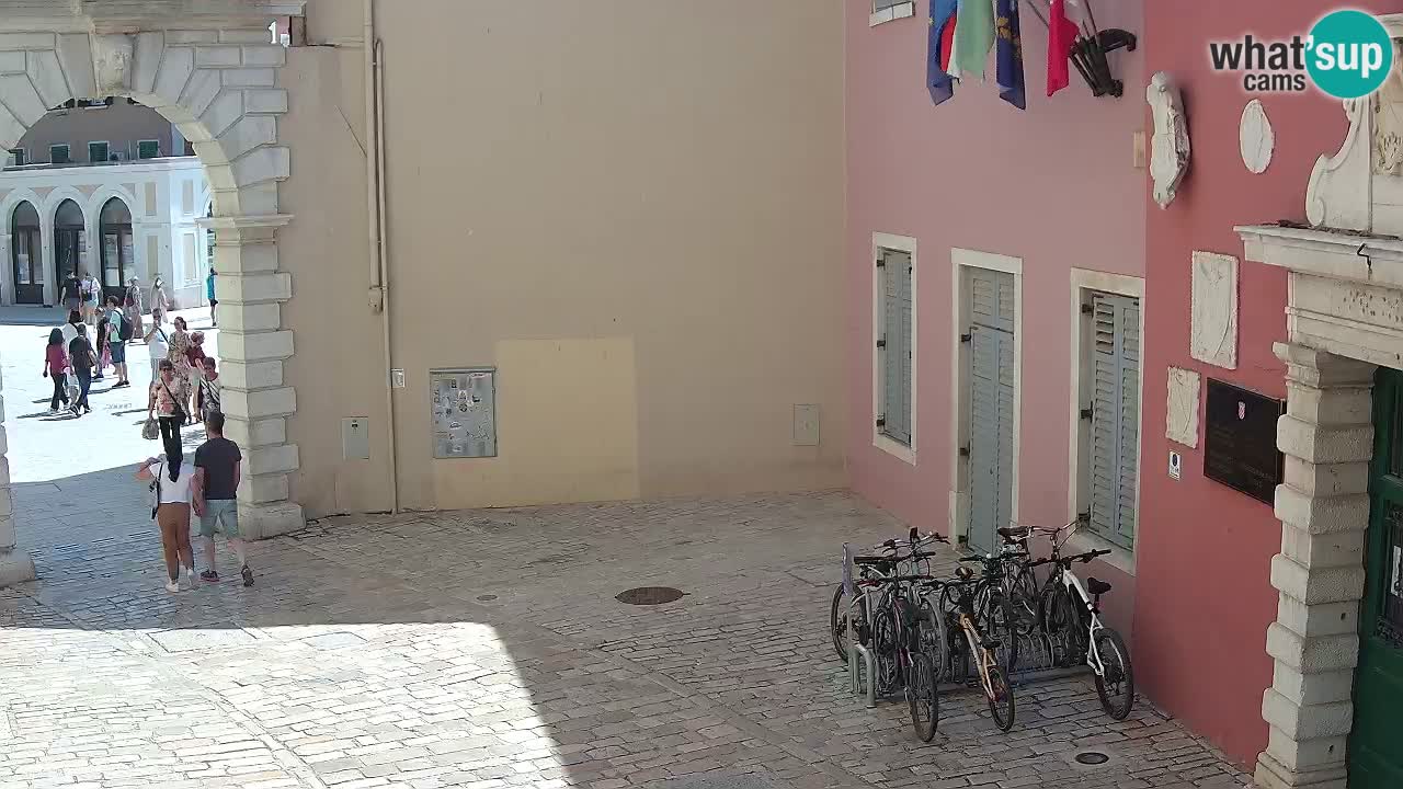 Spletna kamera Rovinj Mestna vrata – Balbijev lok – Istra – Hrvaška