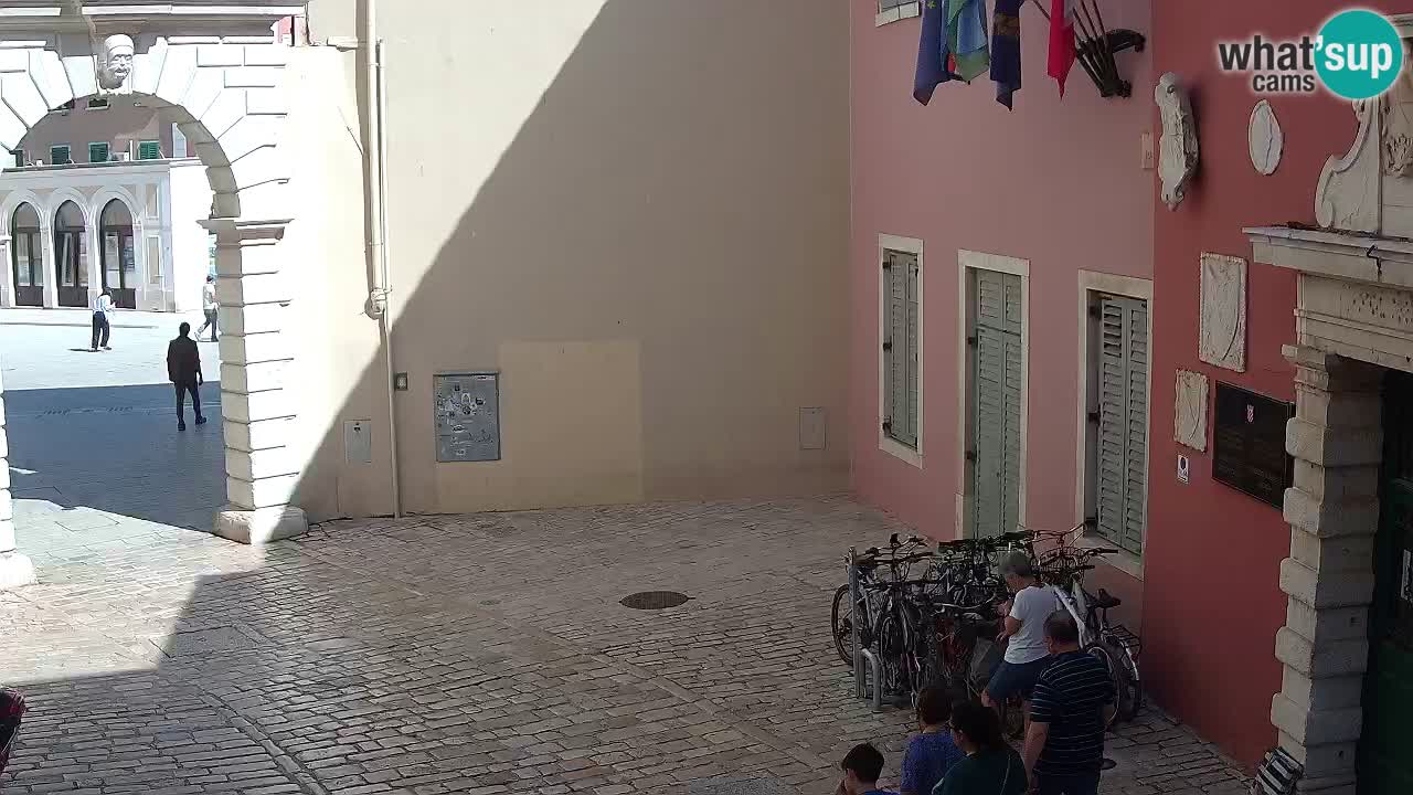 Spletna kamera Rovinj Mestna vrata – Balbijev lok – Istra – Hrvaška