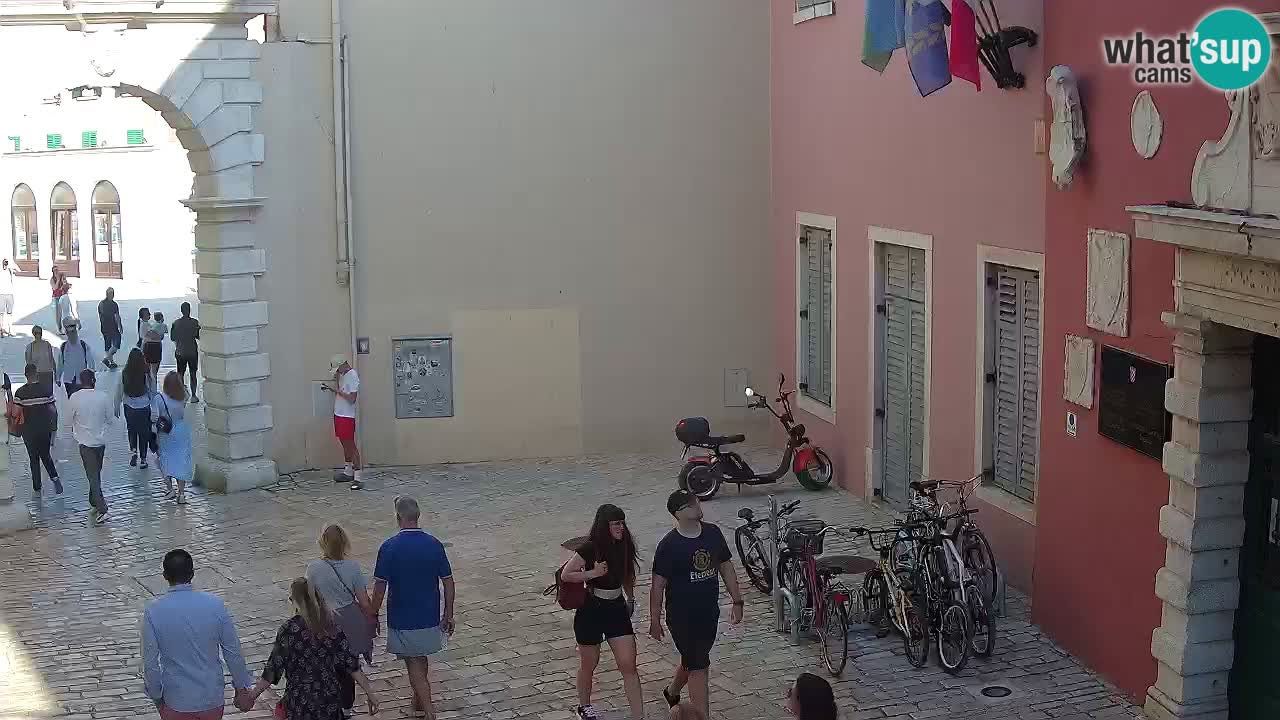 Spletna kamera Rovinj Mestna vrata – Balbijev lok – Istra – Hrvaška
