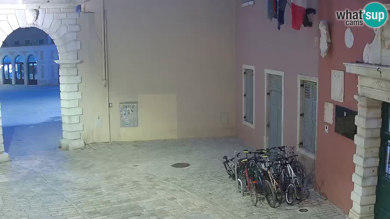 Webcam en direct Rovinj – L’arc de Balbi “Porte de la ville” – Istrie – Croatie