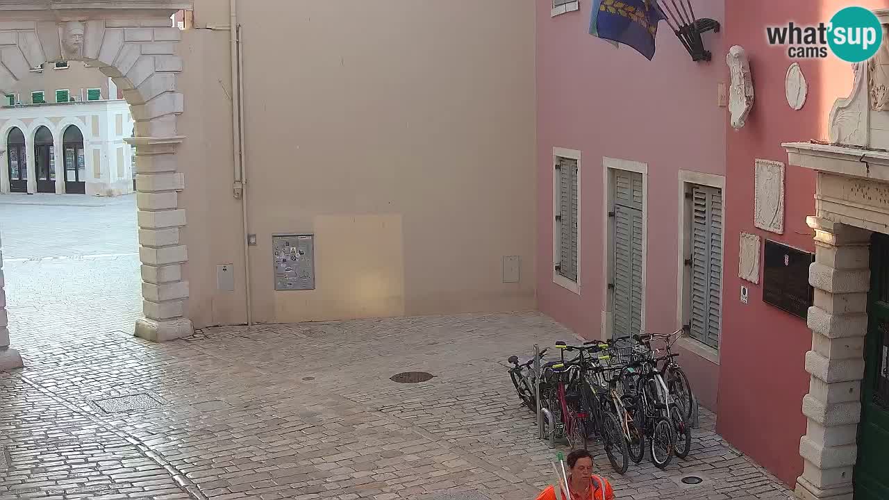 Spletna kamera Rovinj Mestna vrata – Balbijev lok – Istra – Hrvaška