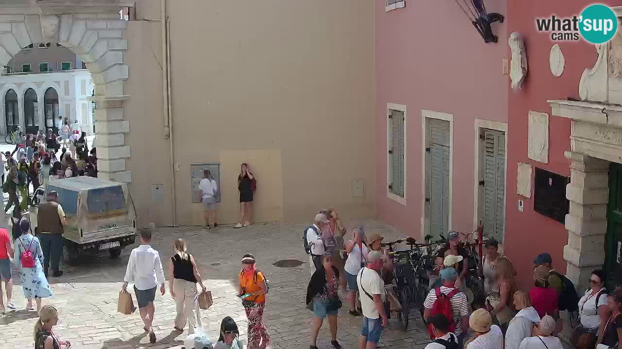 Live Rovigno webcam – Arco di Balbi “Porta della città” – Istria