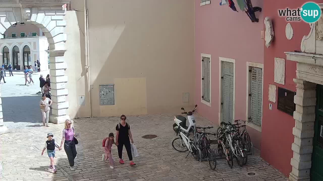 Webcam en vivo Rovinj – “Puerta de la ciudad” Proa de Balbi – Istria – Croacia