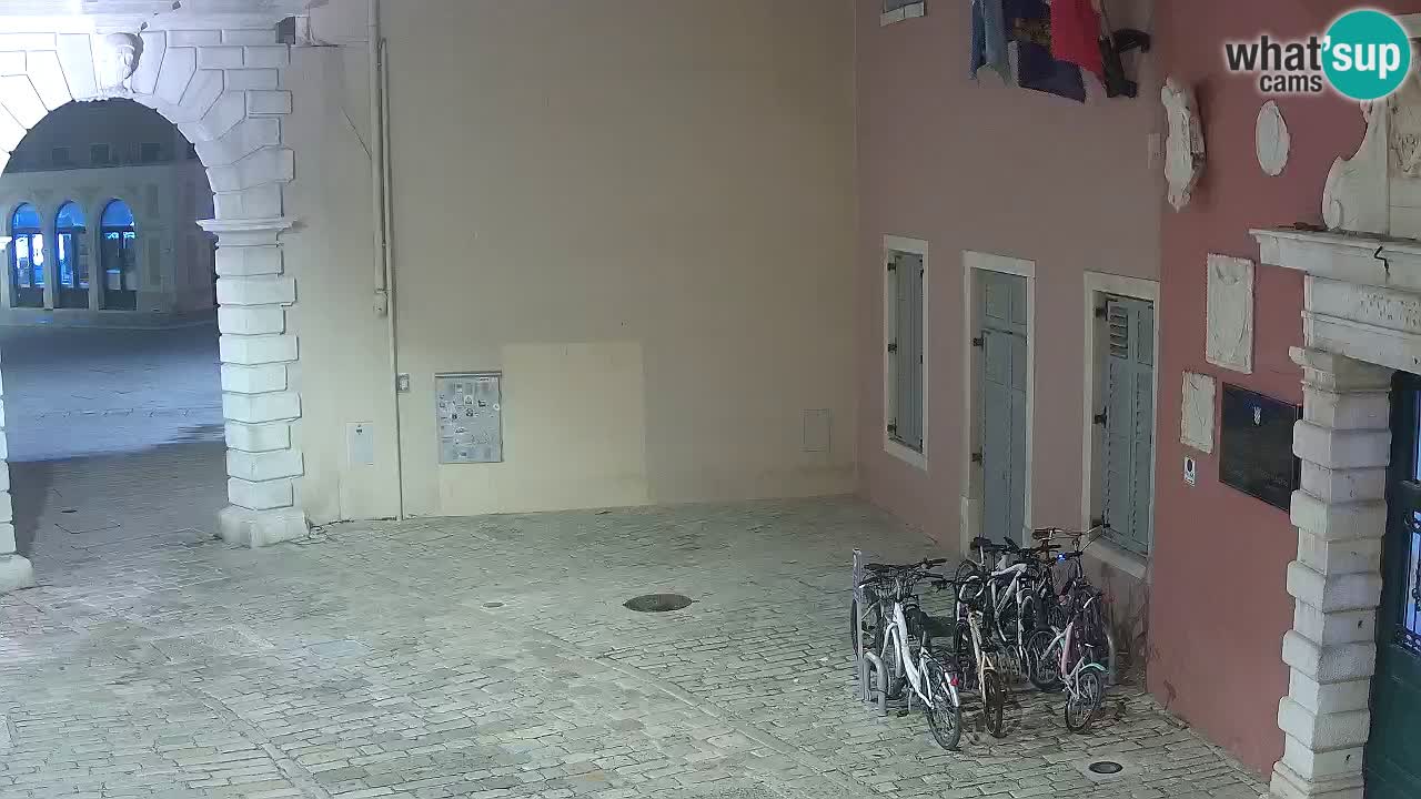 Webcam en direct Rovinj – L’arc de Balbi “Porte de la ville” – Istrie – Croatie
