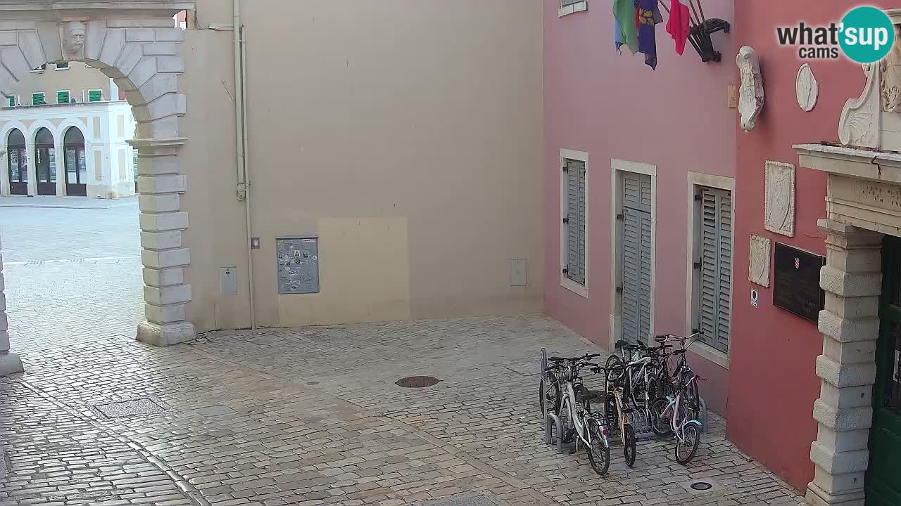 Webcam en vivo Rovinj – “Puerta de la ciudad” Proa de Balbi – Istria – Croacia