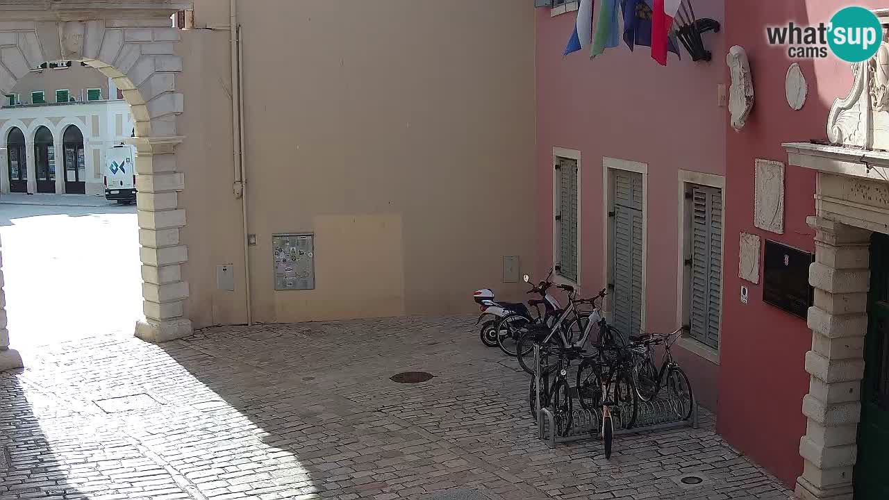 Webcam en direct Rovinj – L’arc de Balbi “Porte de la ville” – Istrie – Croatie