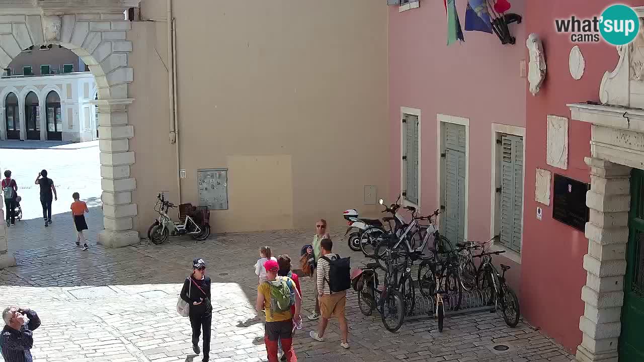Spletna kamera Rovinj Mestna vrata – Balbijev lok – Istra – Hrvaška