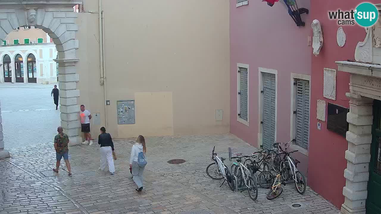 Spletna kamera Rovinj Mestna vrata – Balbijev lok – Istra – Hrvaška
