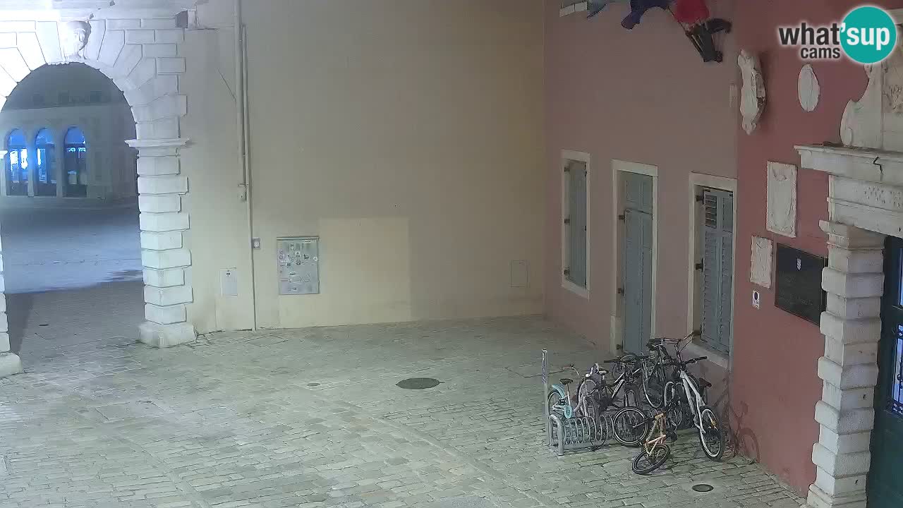 Live Rovigno webcam – Arco di Balbi “Porta della città” – Istria