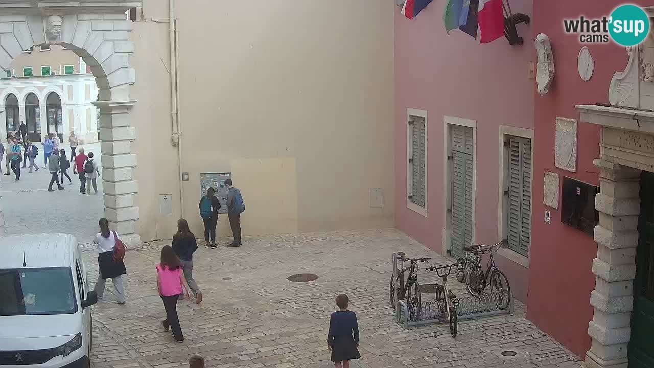 Webcam en vivo Rovinj – “Puerta de la ciudad” Proa de Balbi – Istria – Croacia