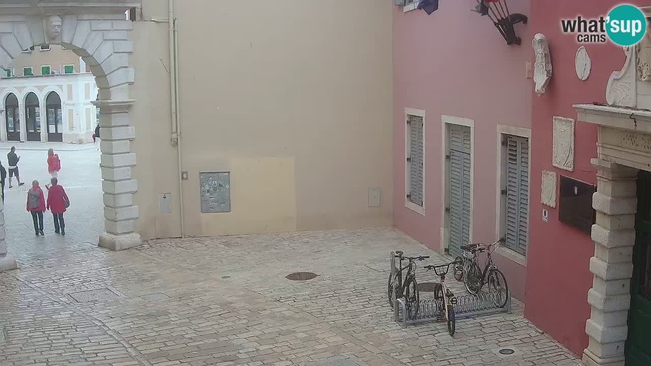 Webcam en vivo Rovinj – “Puerta de la ciudad” Proa de Balbi – Istria – Croacia