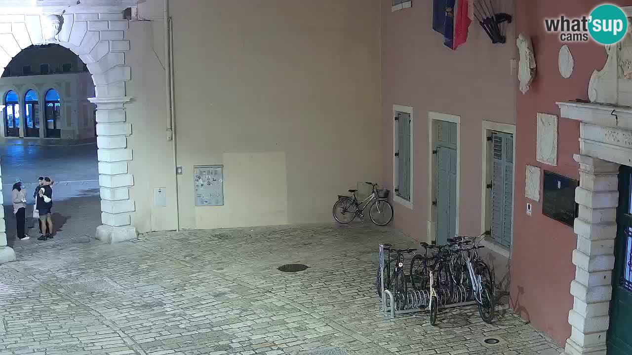 Webcam en vivo Rovinj – “Puerta de la ciudad” Proa de Balbi – Istria – Croacia
