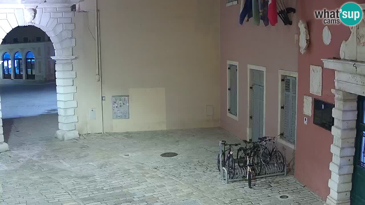 Webcam en direct Rovinj – L’arc de Balbi “Porte de la ville” – Istrie – Croatie