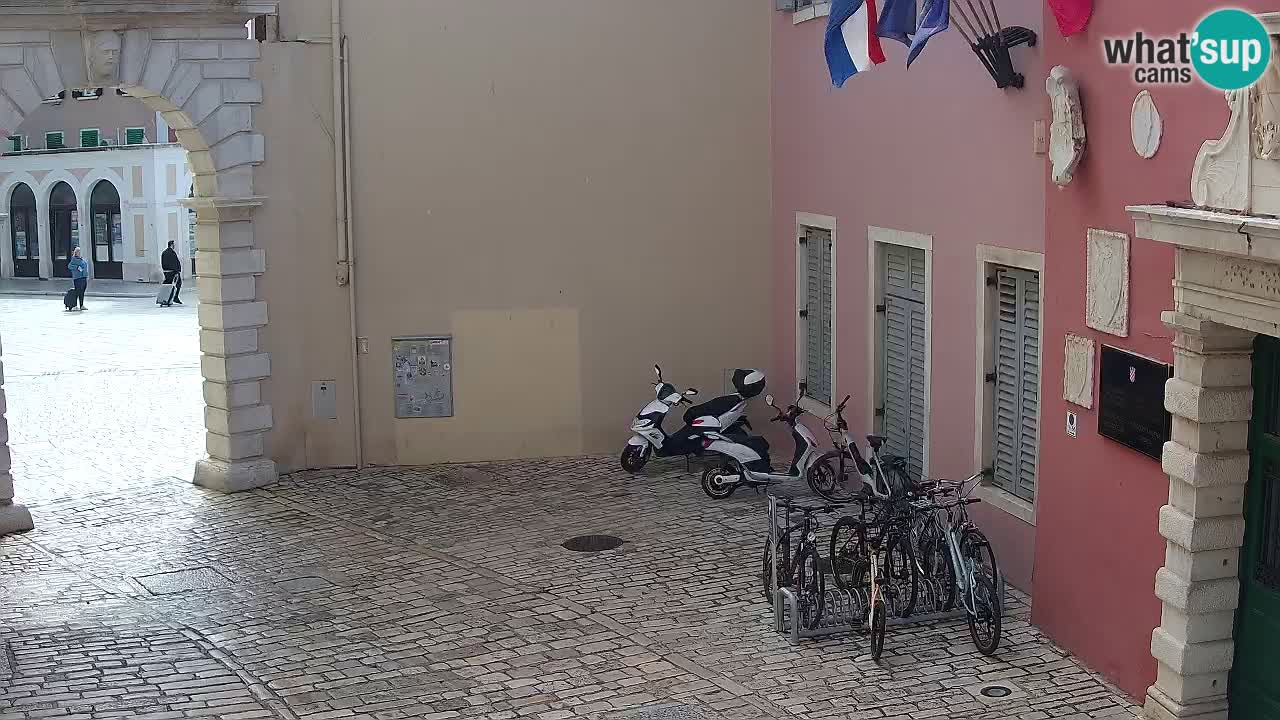Webcam en direct Rovinj – L’arc de Balbi “Porte de la ville” – Istrie – Croatie