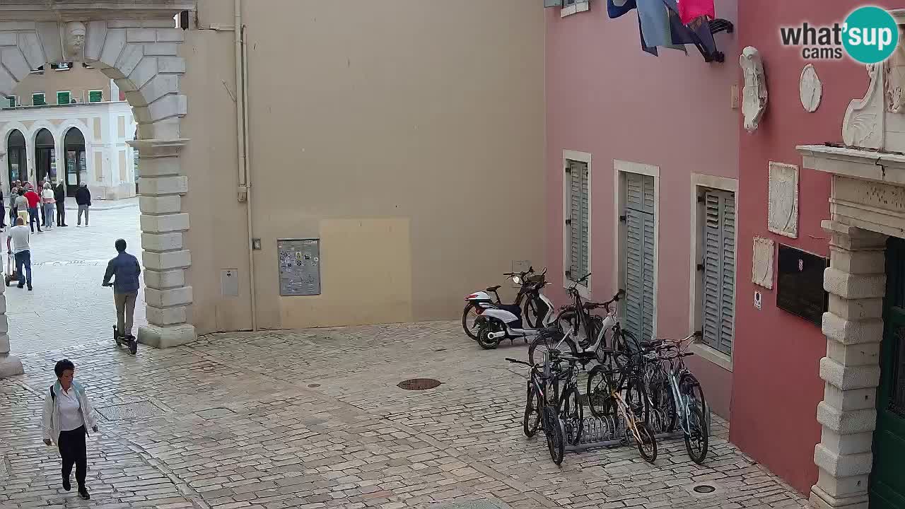 Webcam en vivo Rovinj – “Puerta de la ciudad” Proa de Balbi – Istria – Croacia