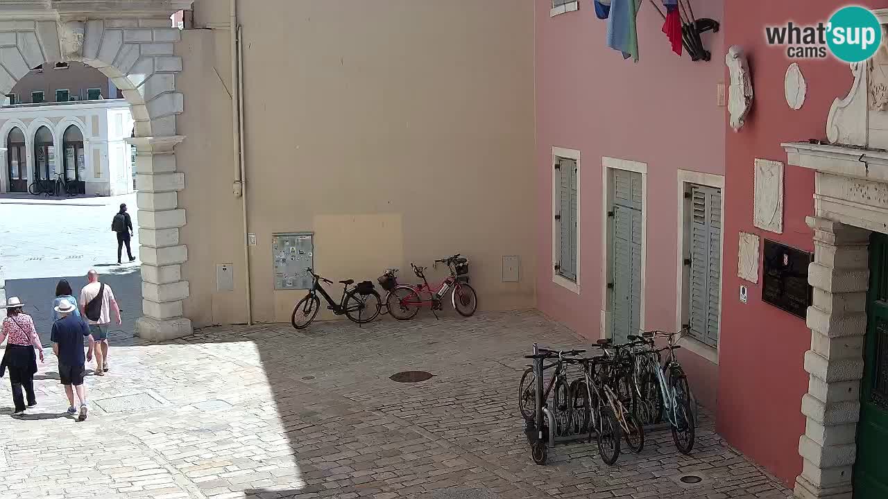 Live Rovigno webcam – Arco di Balbi “Porta della città” – Istria