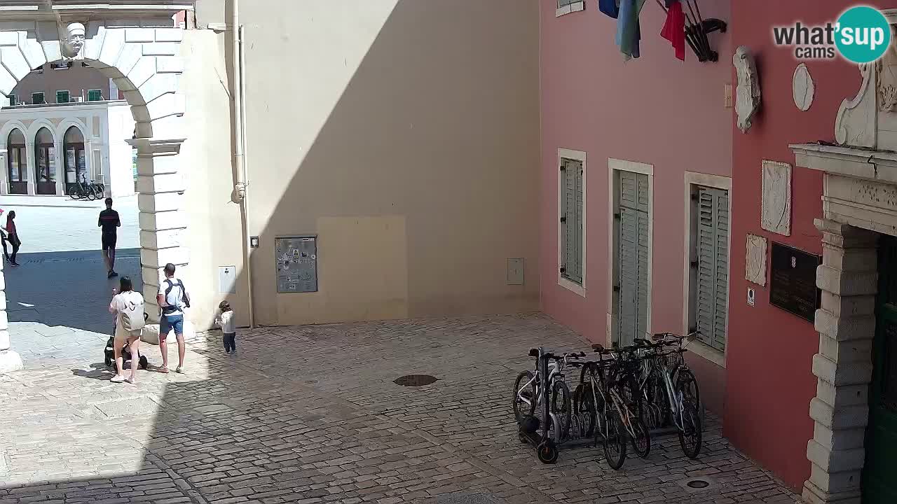 Webcam en vivo Rovinj – “Puerta de la ciudad” Proa de Balbi – Istria – Croacia
