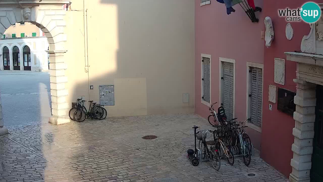 Webcam en direct Rovinj – L’arc de Balbi “Porte de la ville” – Istrie – Croatie