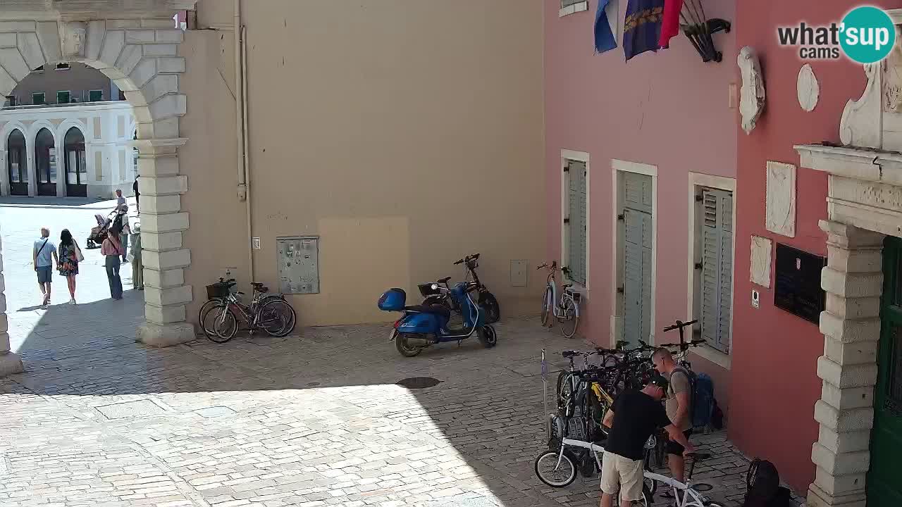 Webcam en vivo Rovinj – “Puerta de la ciudad” Proa de Balbi – Istria – Croacia
