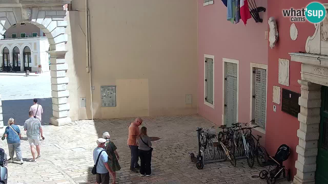 Webcam en vivo Rovinj – “Puerta de la ciudad” Proa de Balbi – Istria – Croacia