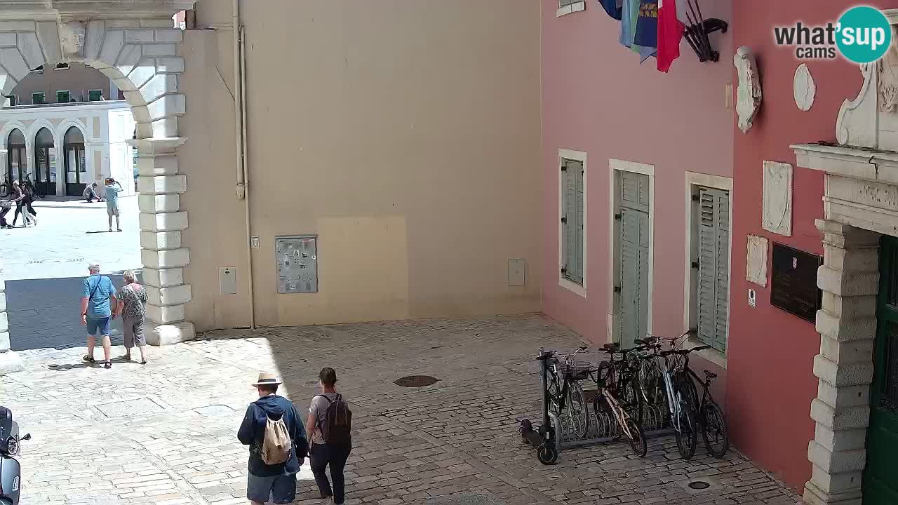 Webcam en vivo Rovinj – “Puerta de la ciudad” Proa de Balbi – Istria – Croacia