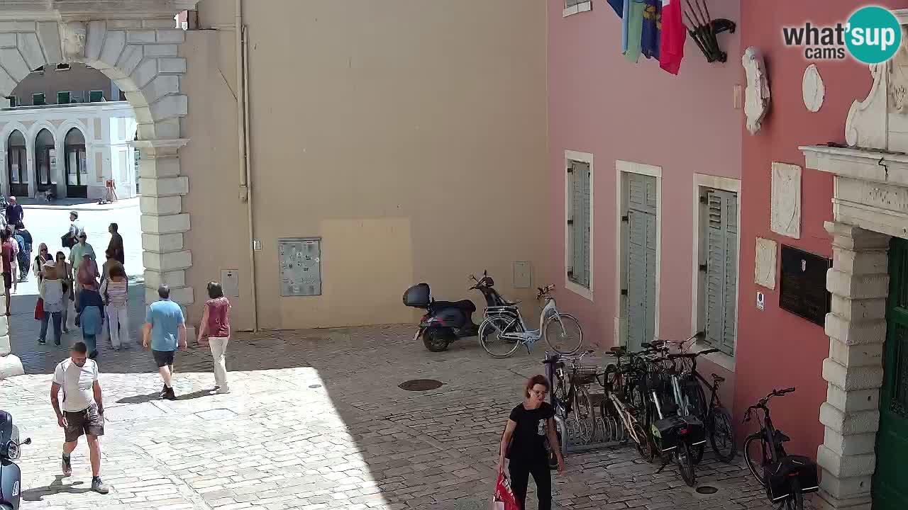 Webcam en vivo Rovinj – “Puerta de la ciudad” Proa de Balbi – Istria – Croacia