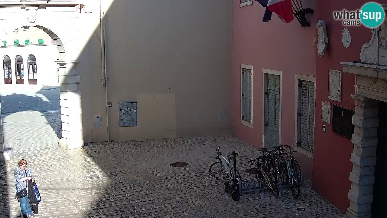 Webcam en direct Rovinj – L’arc de Balbi “Porte de la ville” – Istrie – Croatie