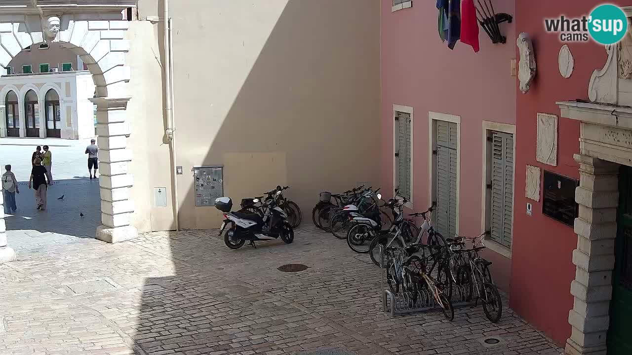 Live Rovigno webcam – Arco di Balbi “Porta della città” – Istria