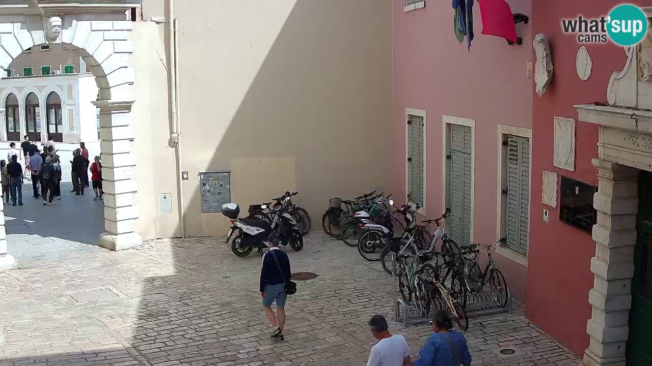 Webcam en vivo Rovinj – “Puerta de la ciudad” Proa de Balbi – Istria – Croacia