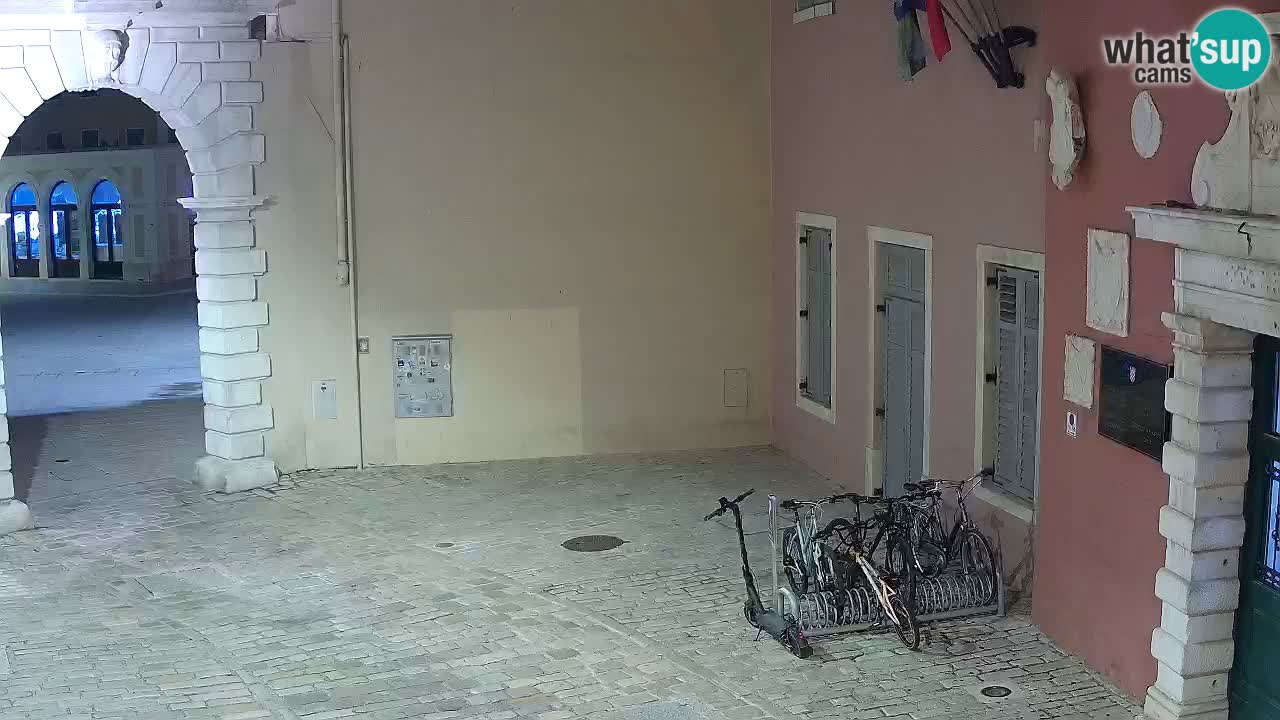 Webcam en direct Rovinj – L’arc de Balbi “Porte de la ville” – Istrie – Croatie