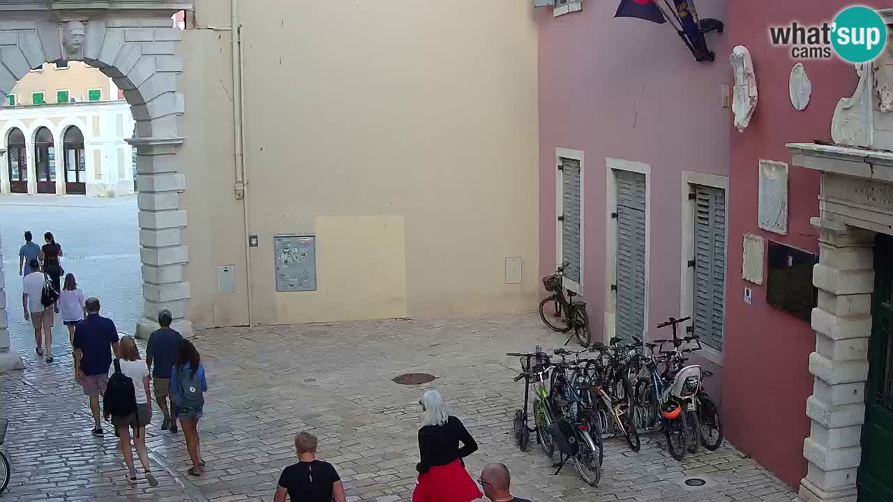 Spletna kamera Rovinj Mestna vrata – Balbijev lok – Istra – Hrvaška
